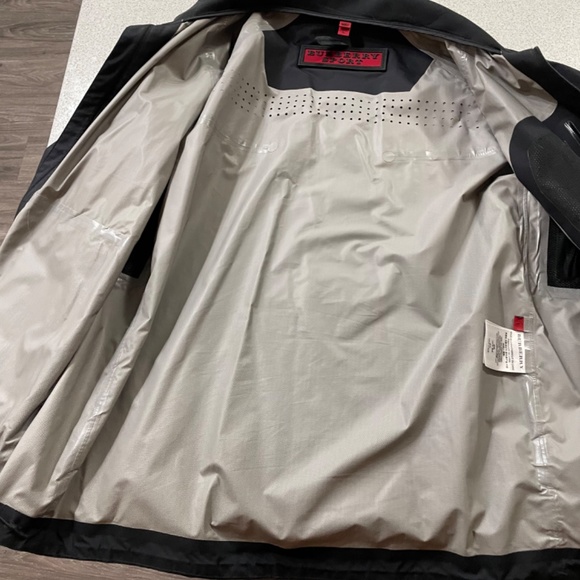 Mens Large Burberry Sport jacket. - Picture 3 of 7